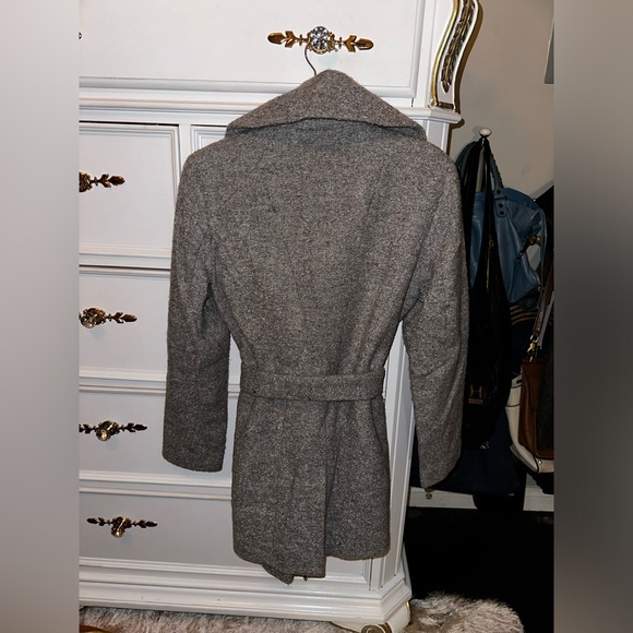Circa 2012, Calvin Klein Grey Wool Coat, Size 6 - Picture 13 of 17